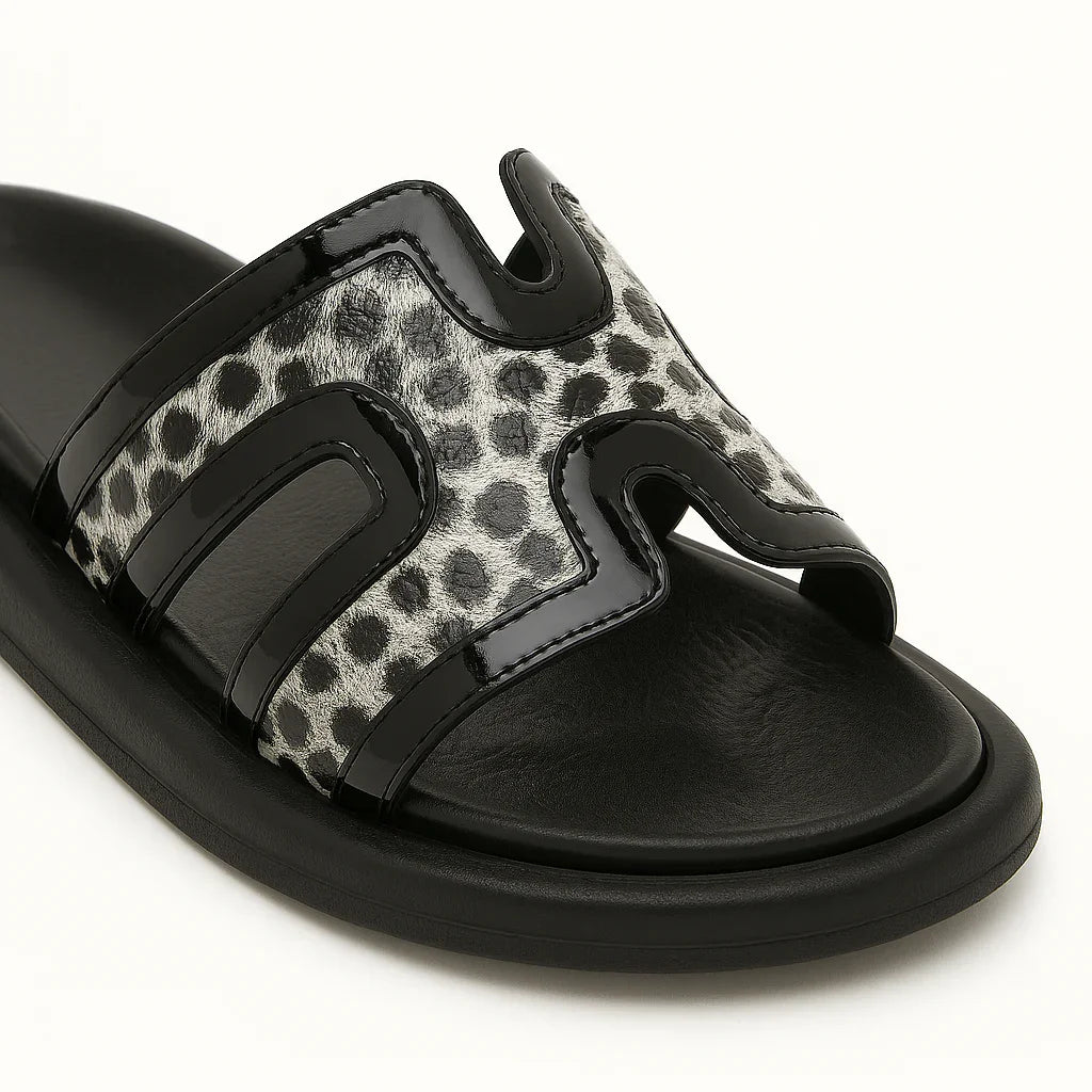 Sandalia Kiara – Diseño Animal Print | Cómoda y Moderna