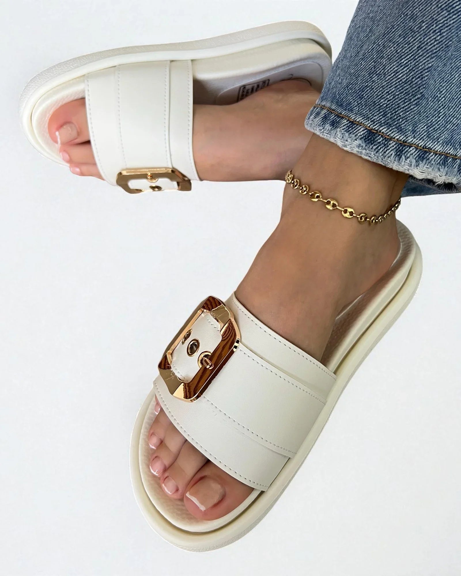 Sandalia Oriana – Premium con Hebilla Dorada | Elegancia y Comodidad Suprema